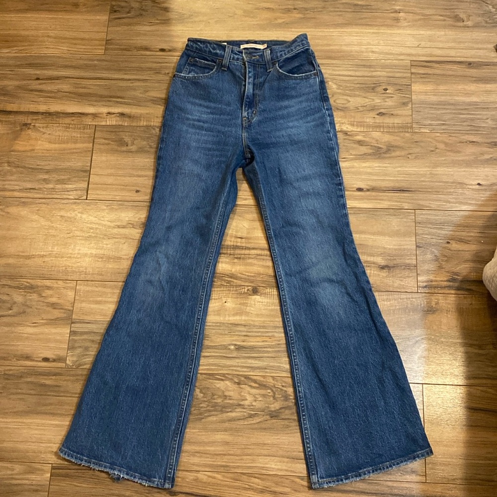 Levi’s 70s high rise flare